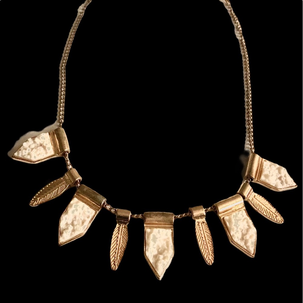 Statement necklace - Picture 4 of 16